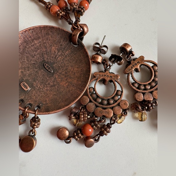 Vintage Avon Boho Medallion Necklace & Chandelier Earrings Set NIB 118 - Picture 12 of 14
